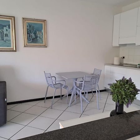 Appartamenti Residence Il Porto 13 E 16 Порто Адзуро Екстериор снимка