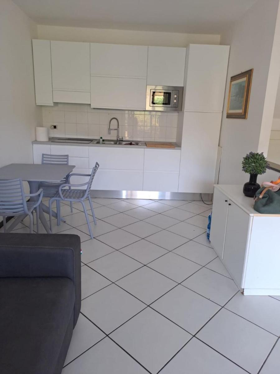 Appartamenti Residence Il Porto 13 E 16 Порто Адзуро Екстериор снимка